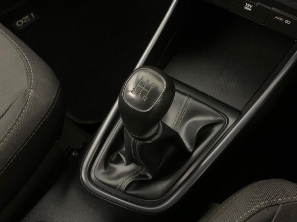 2023-Hyundai-i20-12-Motion image:5