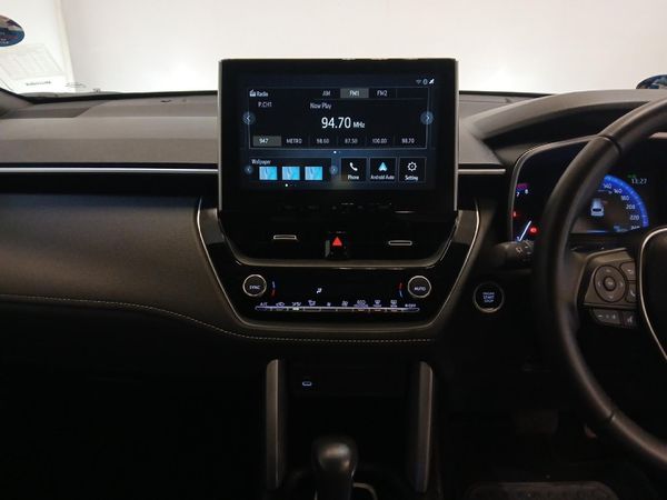 2025-Toyota-Corolla-Cross-18-XS image:13