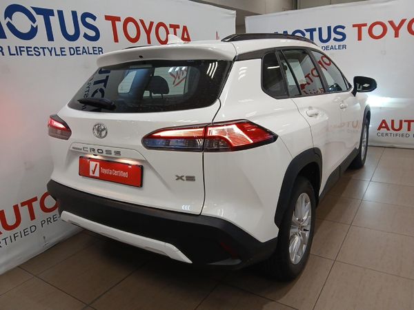 2025-Toyota-Corolla-Cross-18-XS image:1