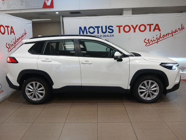 2025-Toyota-Corolla-Cross-18-XS image:2