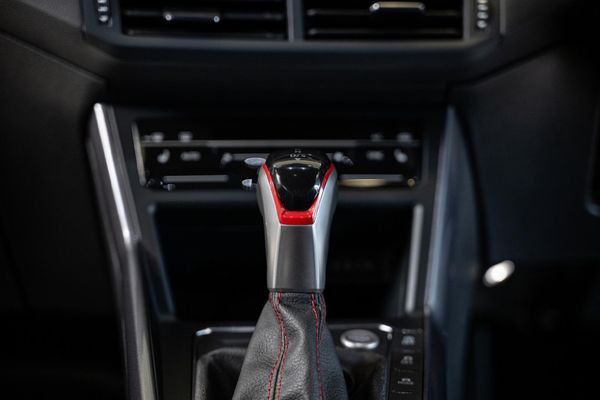 2023-Volkswagen-Polo-20-GTI-Auto-147kW image:11