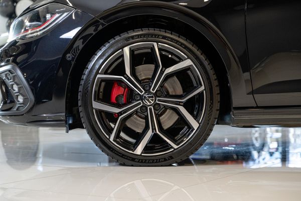 2023-Volkswagen-Polo-20-GTI-Auto-147kW image:5