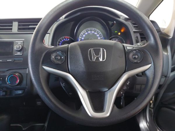 2018-Honda-Jazz-12-Comfort-Auto image:6