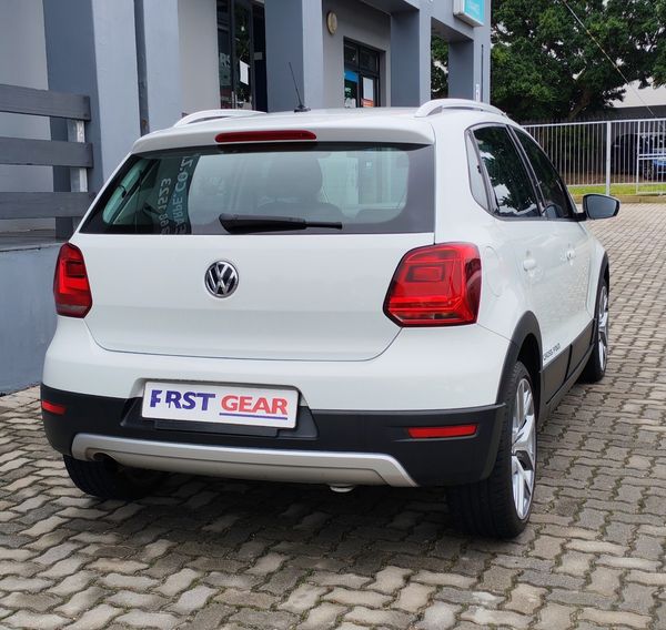 2017-Volkswagen-Polo-Cross-12-TSI image:11