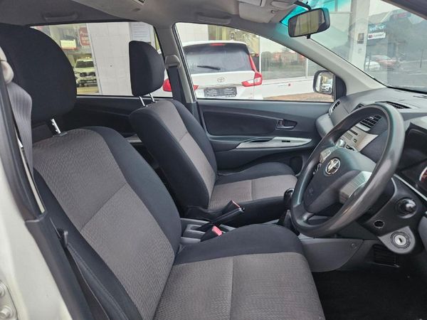 2013-Toyota-Avanza-15-TX image:8