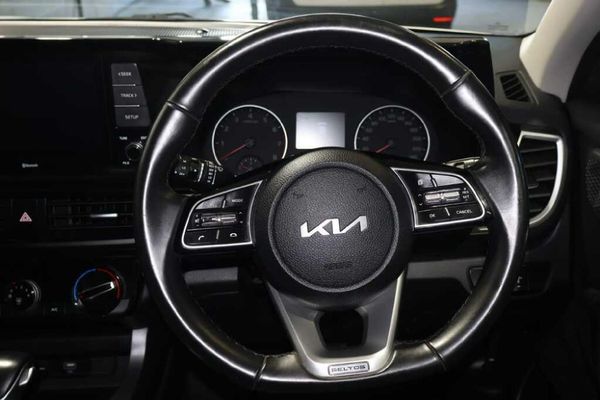 2021-Kia-Seltos-16-EX-Auto image:8