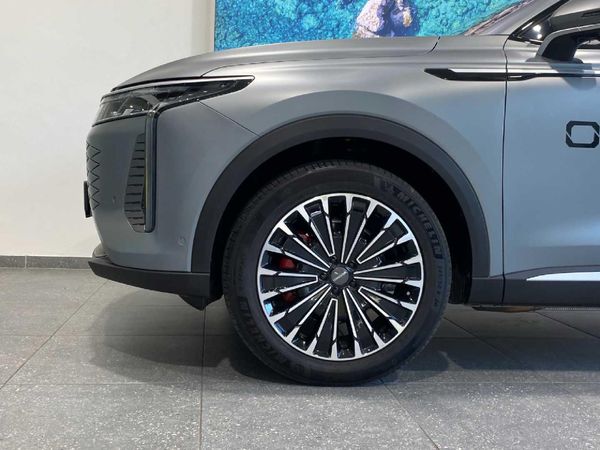 2026-Omoda-C9-15T-AWD-Phev image:6