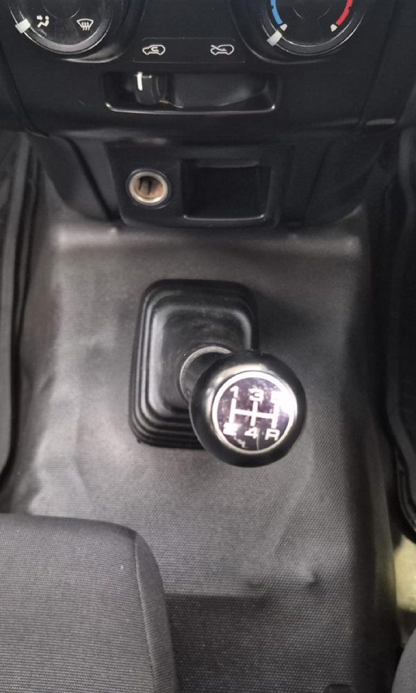 2022-Isuzu-D-Max-250-HO-Fleetside-Safety-Single-Cab image:17
