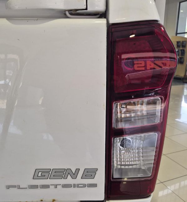 2022-Isuzu-D-Max-250-HO-Fleetside-Safety-Single-Cab image:5