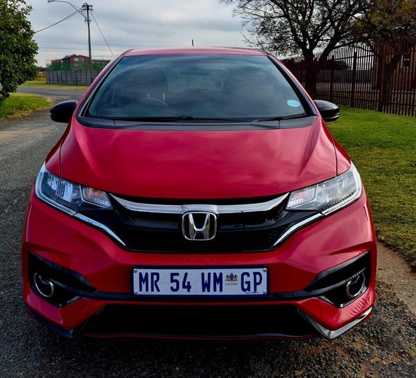 2019-Honda-Jazz-15-Sport-Auto image:1