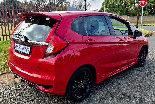2019-Honda-Jazz-15-Sport-Auto image:5