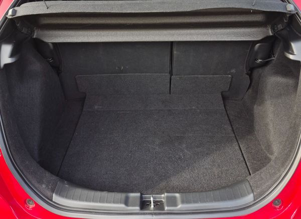 2019-Honda-Jazz-15-Sport-Auto image:6