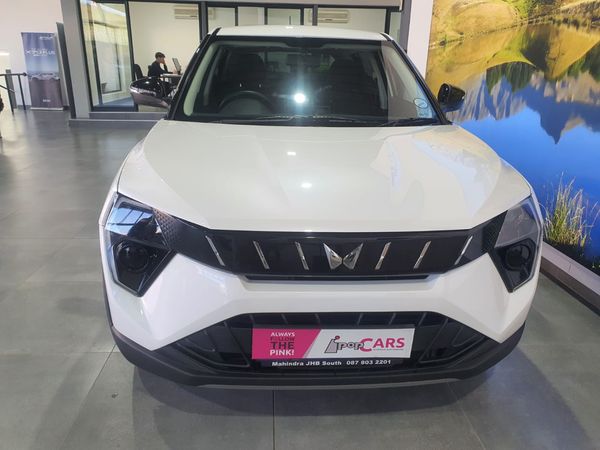2025-Mahindra-XUV-3XO-12T-MX3 image:1