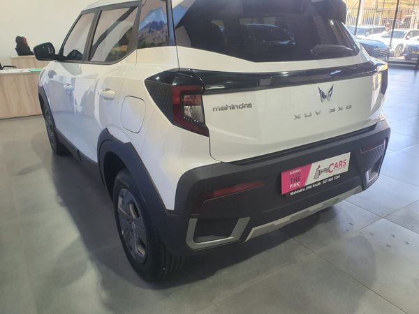 2025-Mahindra-XUV-3XO-12T-MX3 image:6