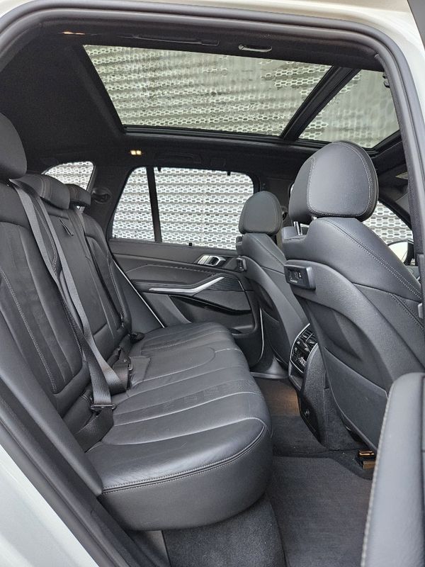2022-BMW-X5-xDrive30d-M-Sport image:8