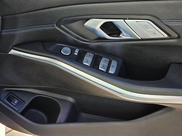 2021-BMW-3-Series-320i-M-Mzansi-Edition-Auto-g20 image:22