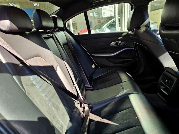 2021-BMW-3-Series-320i-M-Mzansi-Edition-Auto-g20 image:23