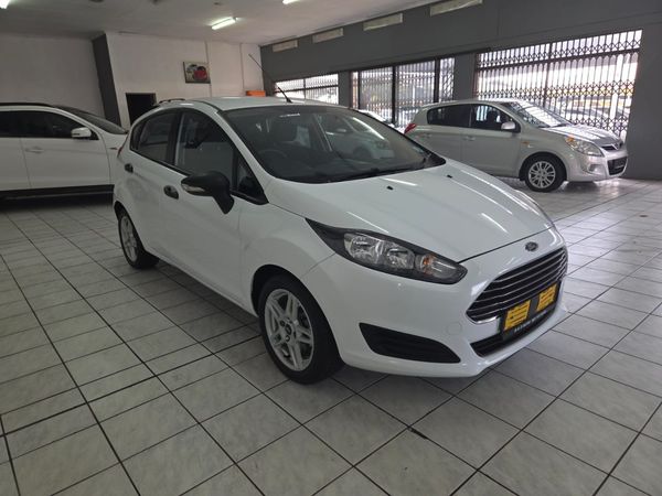 2013-Ford-Fiesta-14-Trend-5-dr image:2