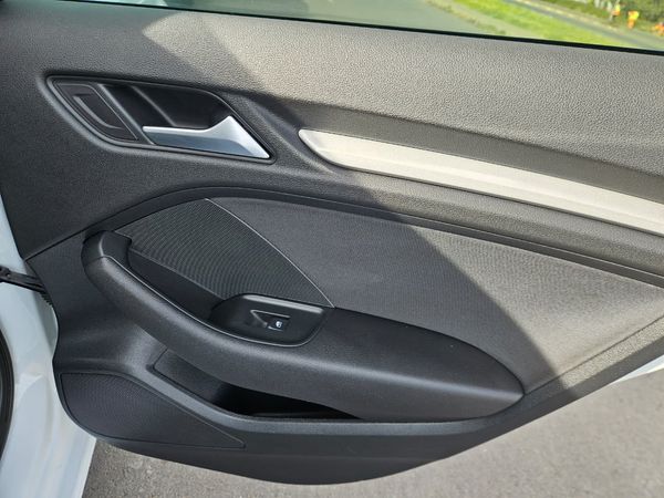 2019-Audi-A3-Sportback-14-TFSI-Auto-35-TFSI image:21