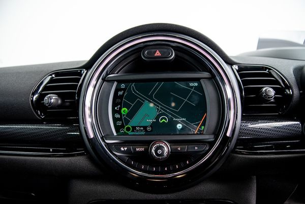 2019-MINI-Clubman-Cooper-JCW-Auto image:9