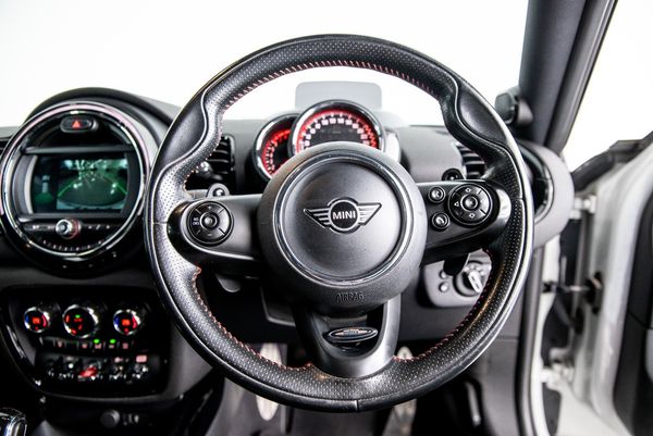 2019-MINI-Clubman-Cooper-JCW-Auto image:12