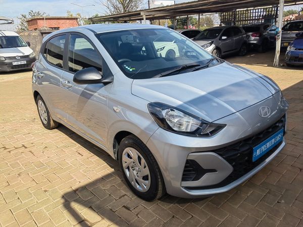 2024-Hyundai-Grand-i10-10-MANUAL image:1