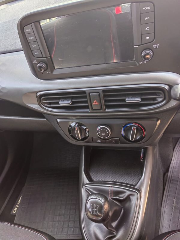 2024-Hyundai-Grand-i10-10-MANUAL image:5