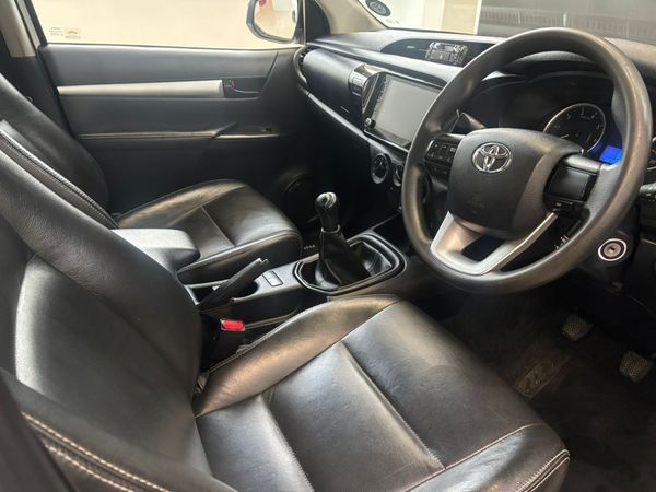 2019-Toyota-Hilux-24-GD-6-Raised-Body-SRX-Double-Cab image:10