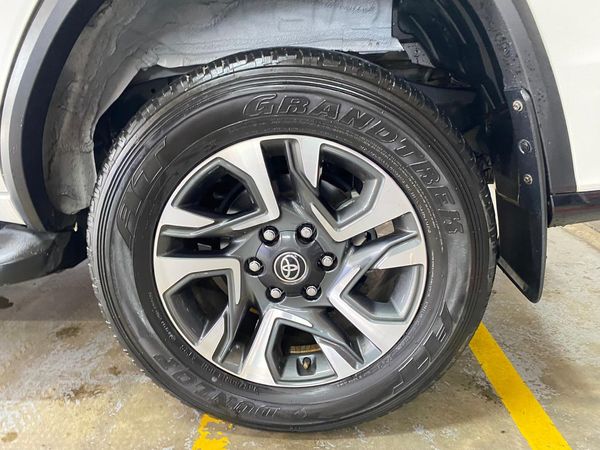 2023-Toyota-Fortuner-24-GD-6-RB-Auto image:16