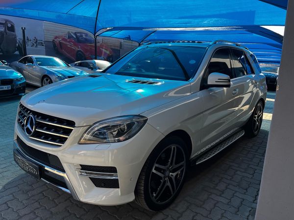 2013-Mercedes-Benz-ML-350-Bluetec image:1