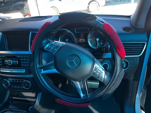 2013-Mercedes-Benz-ML-350-Bluetec image:7