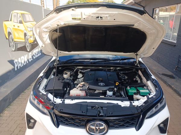 2023-Toyota-Fortuner-24-GD-6-Raised-Body-Auto image:13