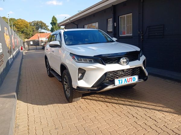 2023-Toyota-Fortuner-24-GD-6-Raised-Body-Auto image:2