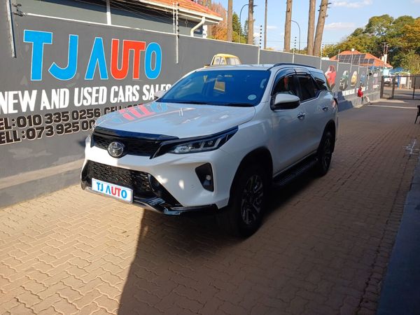 2023-Toyota-Fortuner-24-GD-6-Raised-Body-Auto image:3