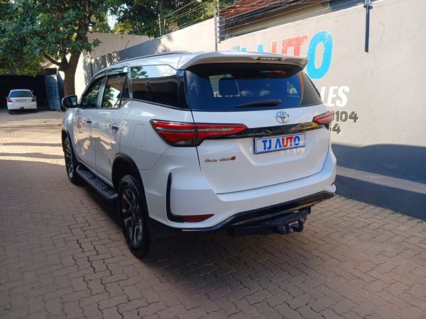 2023-Toyota-Fortuner-24-GD-6-Raised-Body-Auto image:5