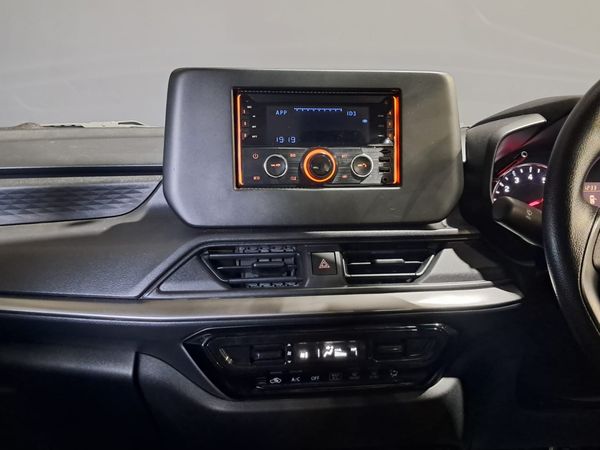 2025-Suzuki-Swift-12-GL image:11