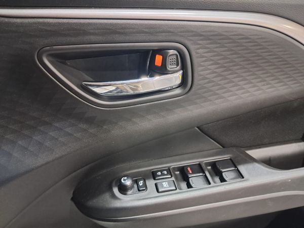 2025-Suzuki-Swift-12-GL image:14