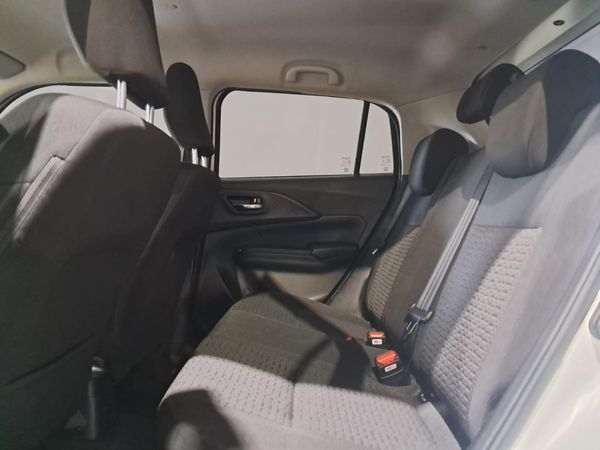 2025-Suzuki-Swift-12-GL image:18