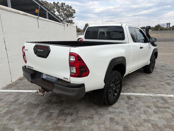 2021-Toyota-Hilux-28-GD-6-Raised-Body-Legend-4x4-Extended-Cab image:3