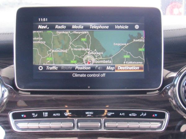2020-Mercedes-Benz-V-Class-V-250d-Avantgarde-Auto image:15