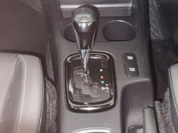 2021-Toyota-Hilux-28-GD-6-Raised-Body-Legend-RS-4x4-Auto-Double-Cab image:10