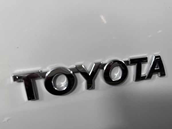2021-Toyota-Hilux-28-GD-6-Raised-Body-Legend-RS-4x4-Auto-Double-Cab image:11