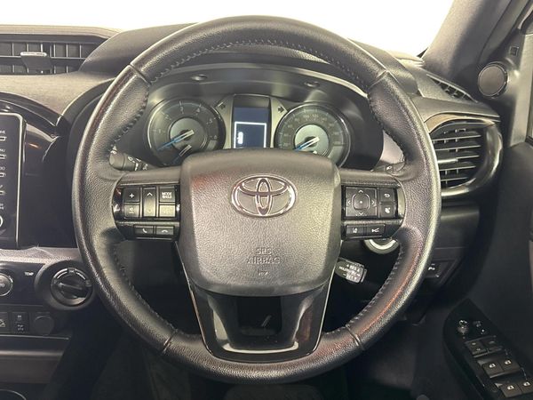 2021-Toyota-Hilux-28-GD-6-Raised-Body-Legend-RS-4x4-Auto-Double-Cab image:12