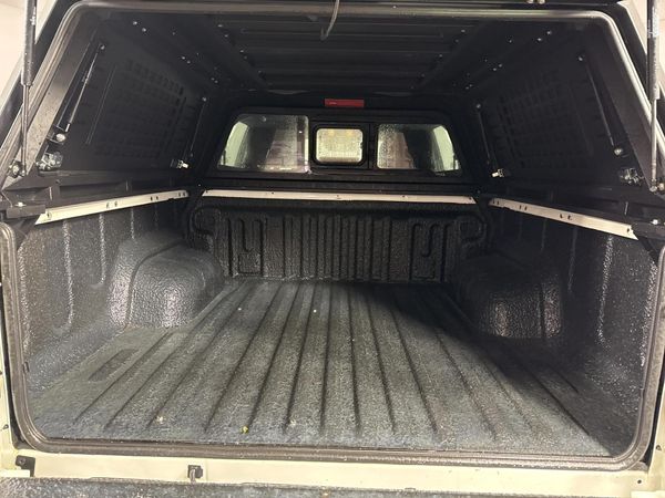 2021-Toyota-Hilux-28-GD-6-Raised-Body-Legend-RS-4x4-Auto-Double-Cab image:13