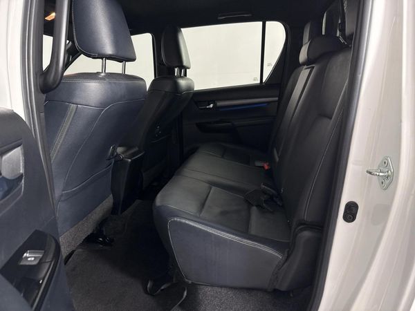 2021-Toyota-Hilux-28-GD-6-Raised-Body-Legend-RS-4x4-Auto-Double-Cab image:3