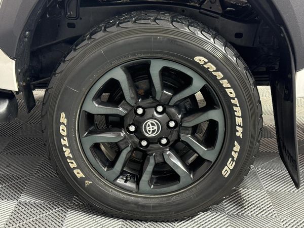 2021-Toyota-Hilux-28-GD-6-Raised-Body-Legend-RS-4x4-Auto-Double-Cab image:6