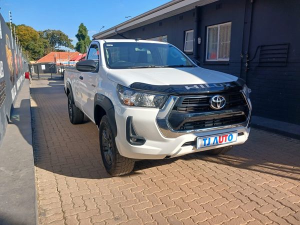 2025-Toyota-Hilux-24-GD-6-SRX-4x4-Single-Cab image:2