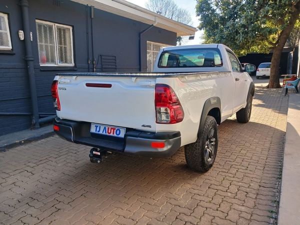 2025-Toyota-Hilux-24-GD-6-SRX-4x4-Single-Cab image:3