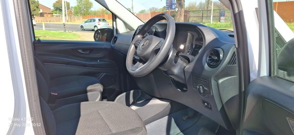 2023-Mercedes-Benz-Vito-114-20-CDI-Tourer-Pro image:6