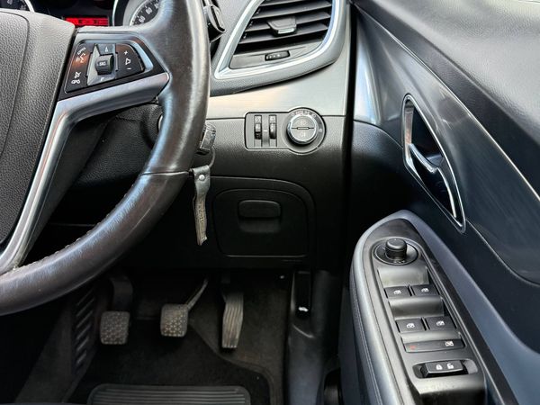 2016-Opel-Mokka-X-14T-Cosmo image:11